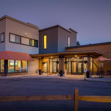 Sun & Ski Inn And Suites Стоу Экстерьер фото