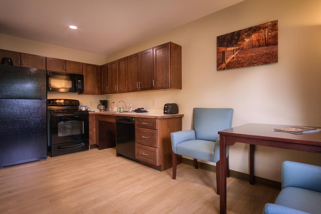 Sun & Ski Inn And Suites Стоу Экстерьер фото
