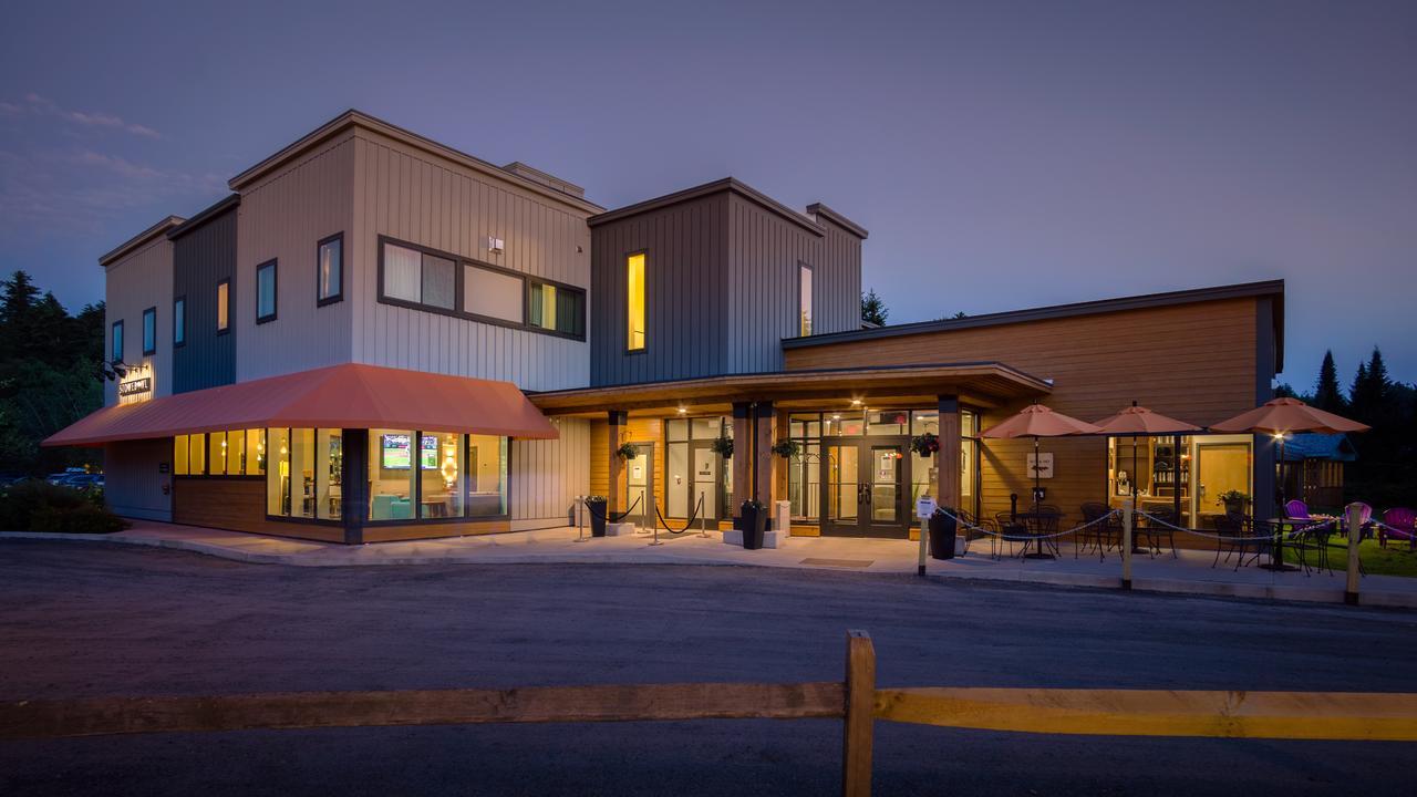 Sun & Ski Inn And Suites Стоу Экстерьер фото